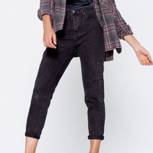 Pull&Bear Denim - Pull and Bear regular mom jeans in black wash 26